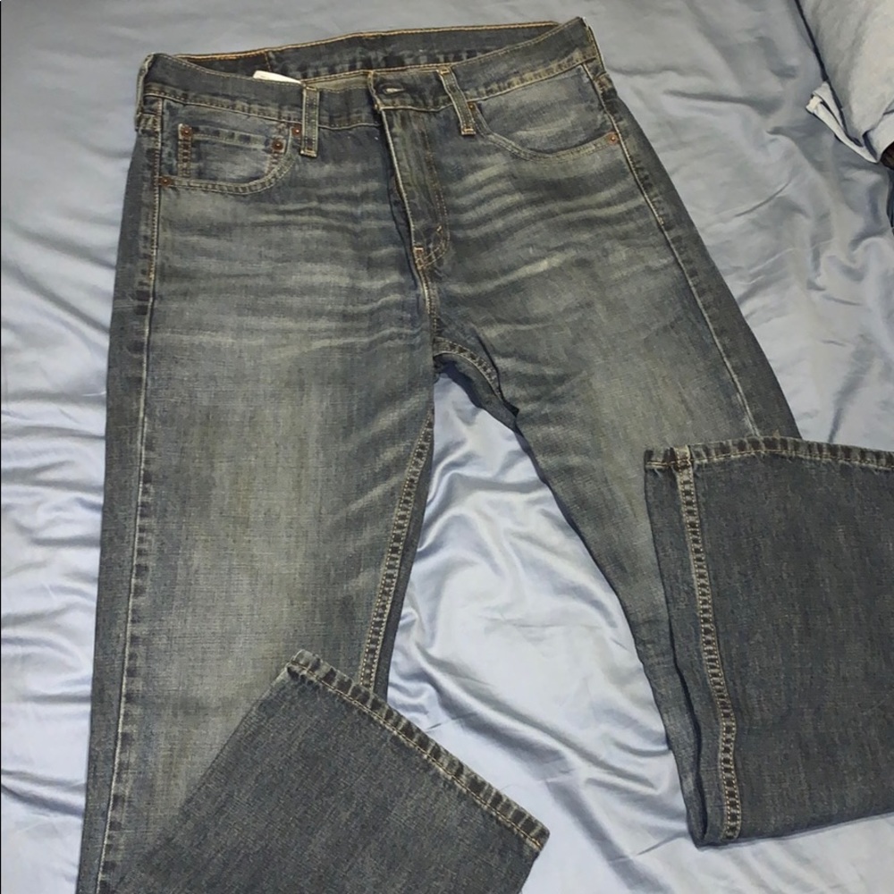 Men’s Levi jeans